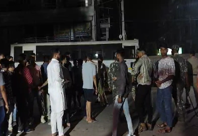 कन्याभोज से लौटी नहीं मासूम, कार में मिली लाश, दुष्कर्म की आशंका से उबला गांव