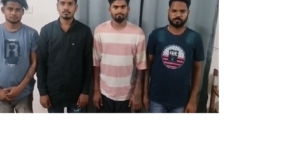 IPL Betting: ऑनलाइन एप्स और सोशल मीडिया चैट के जरिए खिला रहे थे सट्टा, 4 सट्टेबाजों को कबीरधाम पुलिस ने किया क्लीन बोल्ड…