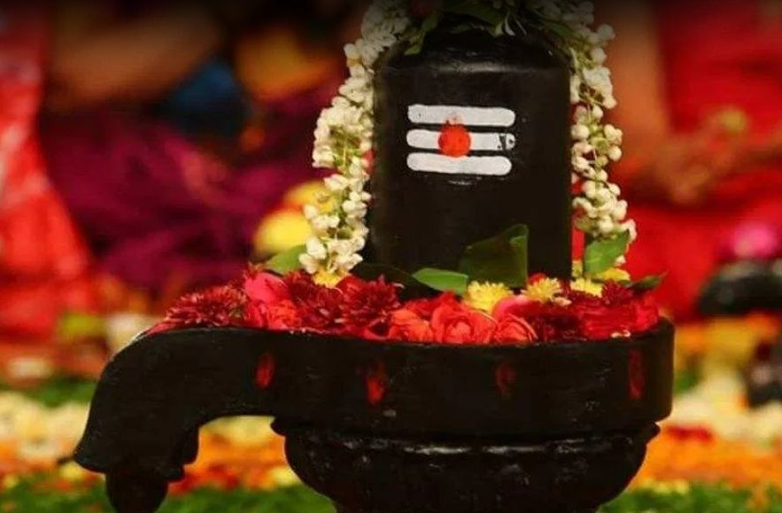 हिंदू नववर्ष का पहला प्रदोष व्रत कल, यहां देखें पूजा का शुभ मुहूर्त