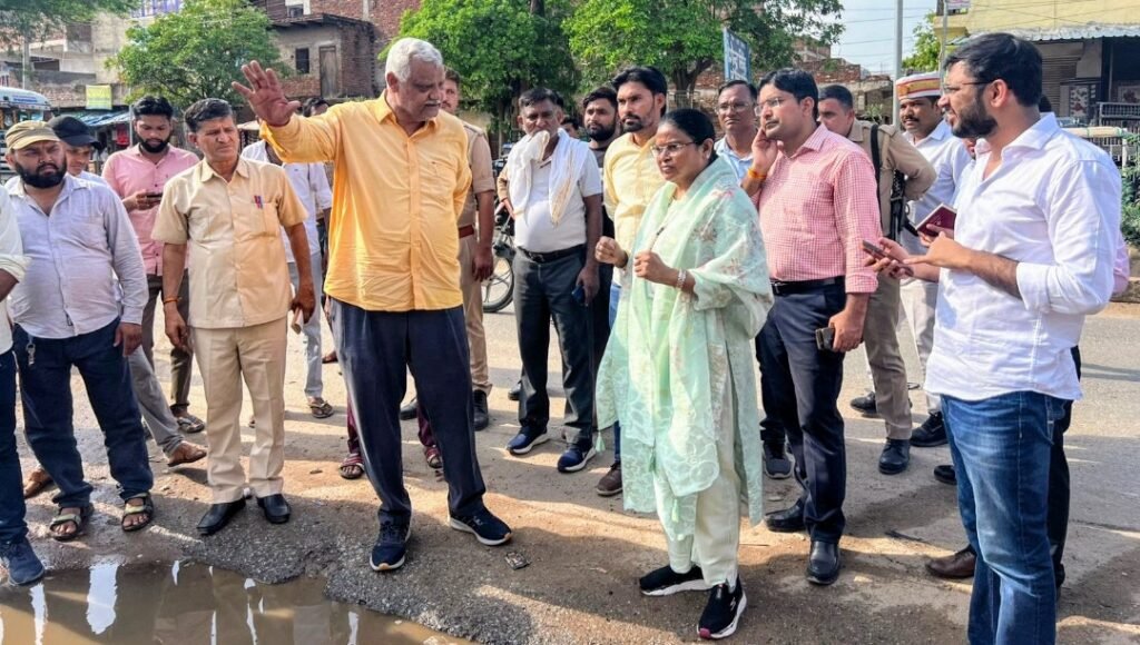 महापौर ने विधायक और नगरायुक्त के साथ किया शहर के कई क्षेत्रों का दौरा, जल भराव पर जताई नाराजगी