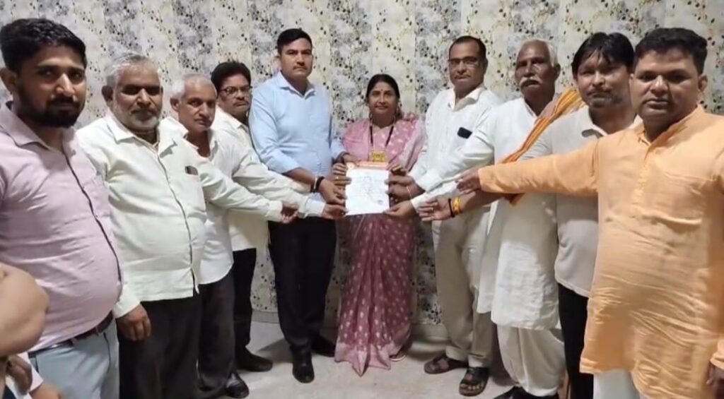 भगवान परशुराम ब्राह्मण महासभा का पंकजा शर्मा को प्रदेश महामंत्री पद का दायित्व सौंपा गया