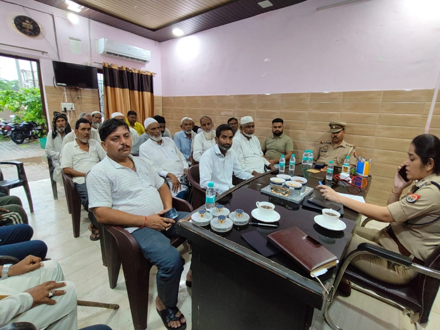 कागारौल थाना परिसर में शांति समिति को लेकर पीस कमिटी की बैठक हुई आयोजित