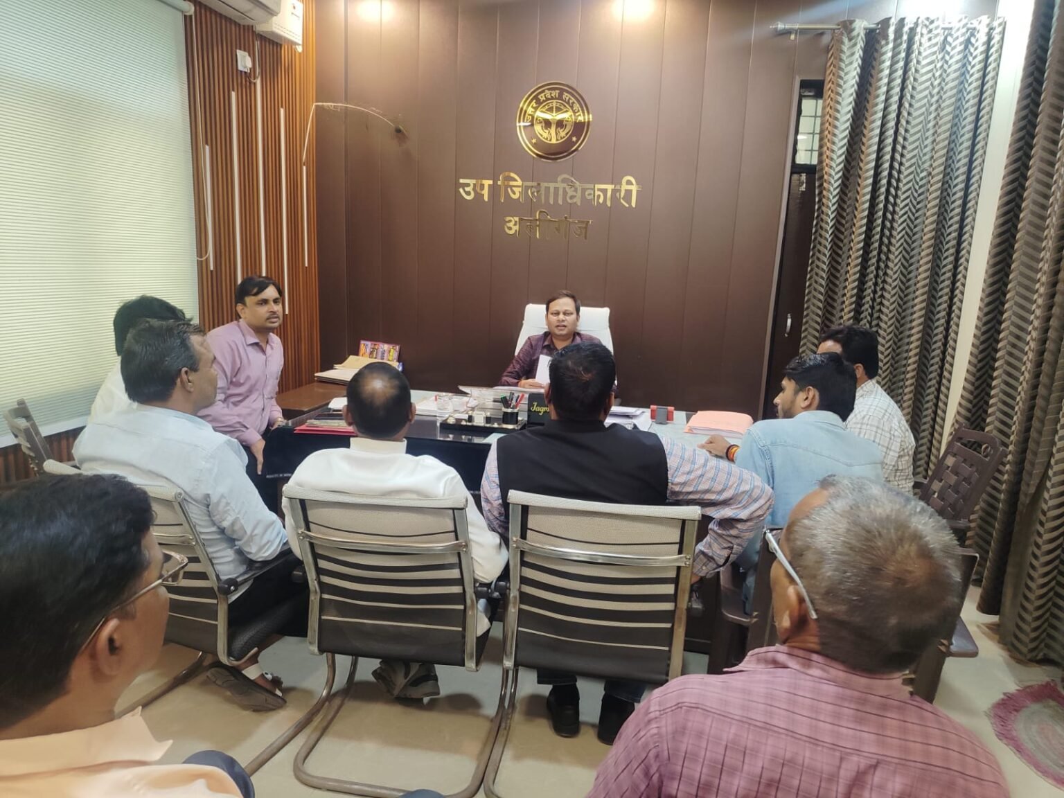 एसडीएम ने राजनीतिक दलों और बीएलओ के साथ की बैठक, दिए दिशा निर्देश