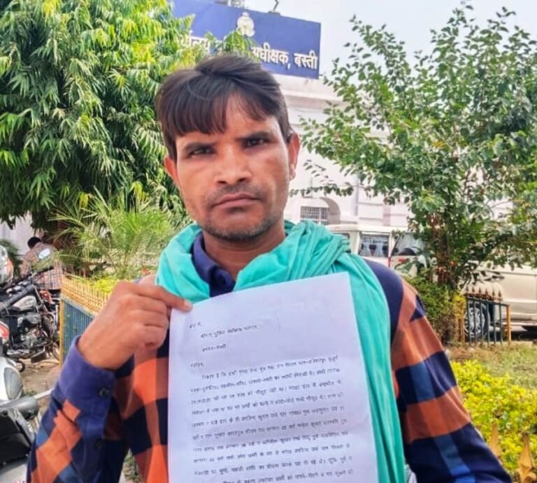 दबंगों ने दलित का घर जलायाः एसपी से लगाया न्याय की गुहार