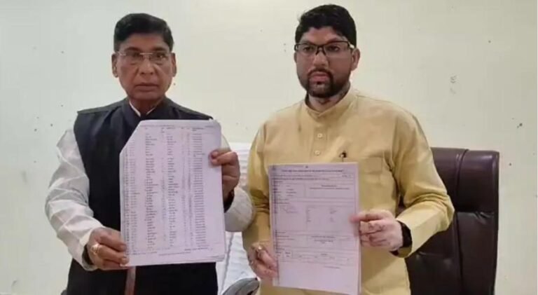 आगरा: छावनी विधायक डॉ. जीएस धर्मेश का सनसनीखेज खुलासा – 65 बूथों में 6,300 फर्जी वोट! बीएलओ पर लापरवाही का आरोप, एफआईआर की मांग