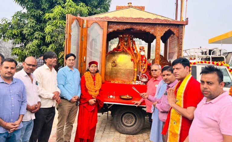 बस्ती पहुंचने पर श्री गंगा कलश यात्रा का हुआ भव्य स्वागत कलश यात्रा सनातन धर्म की सद्भावना को समर्पित – रावल शिव प्रकाश