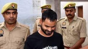 अलीगढ़ में नकली करेंसी का खुलासा: मालदा से लाए 20 लाख के नोट, मेलों में खपाने की साजिश, एक गिरफ्तार