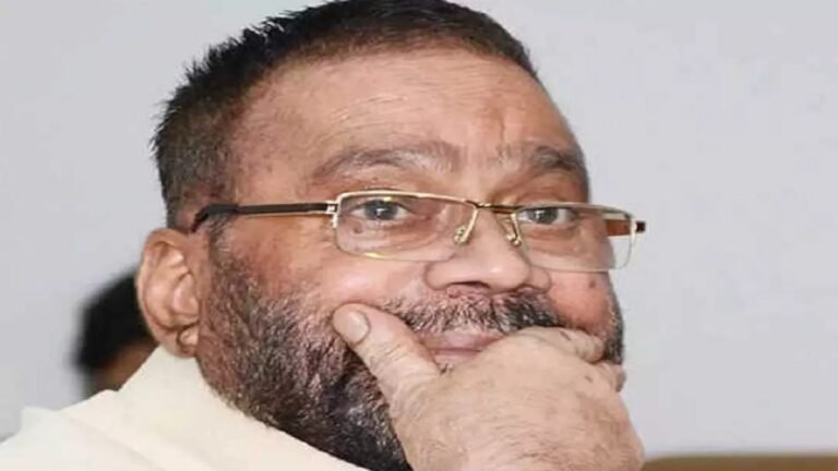 स्वामी प्रसाद मौर्य ने लक्ष्मी पूजा पर उठाए सवाल, कहा — “देवी की पूजा से धन आता तो भारत दुनिया के गरीब देशों में शूमार नहीं होता