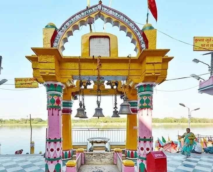 मथुरा का अनोखा मंदिर: जहां भाई दूज पर होती है यमराज और यमुना की पूजा