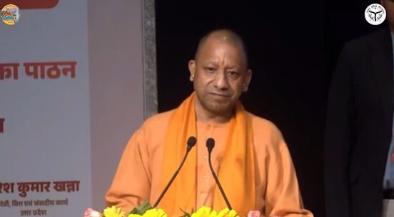 यूपी में फायर सर्विस का होगा कायाकल्प, सीएम योगी बोले— हर जिले में त्वरित आपात सेवा सुनिश्चित की जाए