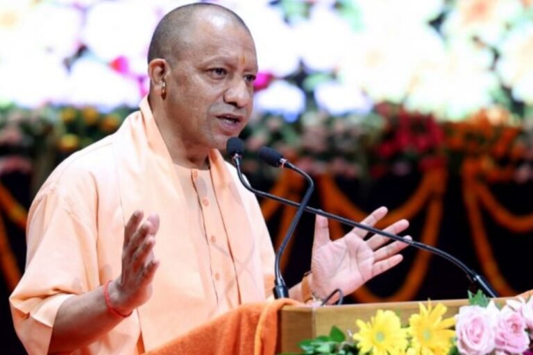 मुस्तफाबाद का नाम बदलकर किया जाएगा कबीरधाम, लखीमपुर में सीएम योगी ने किया एलान