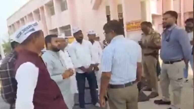 सुल्तानपुर: ‘योगी सरकार की अर्थी निकालो’ कहने वाले वीर सिंहपुर अस्पताल के सीएमएस डॉ. भास्कर प्रसाद निलंबित