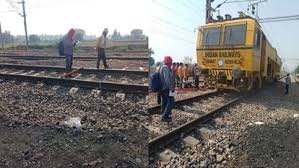 मथुरा रेल हादसे में राहत: अप-डाउन लाइन पर 400 मीटर ट्रैक पर टेंपररी स्लीपर्स लगे, सभी लाइनें चालू लेकिन 10 किमी/घंटा स्पीड लिमिट