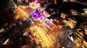 काशी की देव दीपावली 2025: 25 लाख दीयों से जगमगाएंगे 84 घाट, थ्रीडी लेजर शो और इको-फ्रेंडली आतिशबाजी से बनेगा यादगार अनुभव