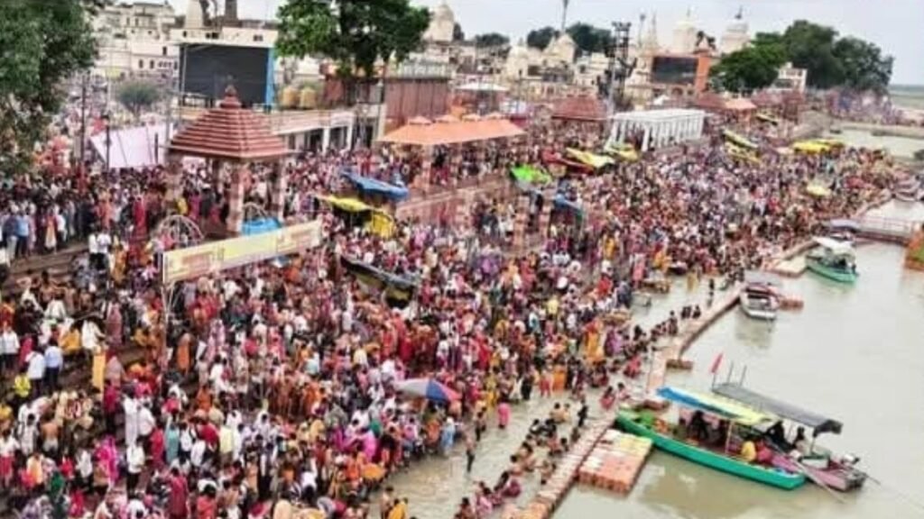 देवोत्थान पर अयोध्या में पंचकोसी परिक्रमा शुरू, पहुंचे लाखों श्रद्धालु