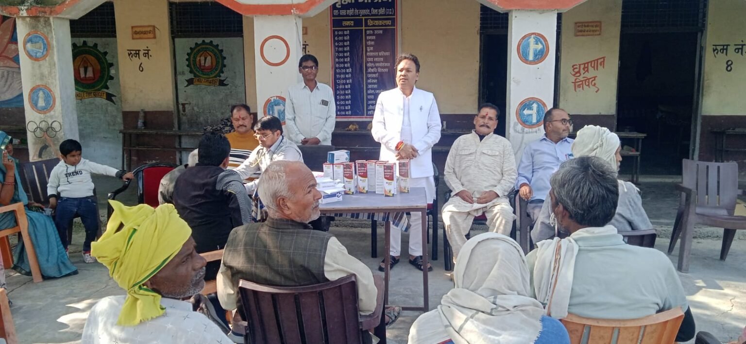 वृद्धा आश्रम मड़ोरी में नि:शुल्क स्वास्थ्य शिविर लगाकर की गई दवा वितरण, जल्द गर्म वस्त्र के साथ सभी साधन वृद्धा आश्रम में होंगे उपलब्ध- सतीश चौरसिया