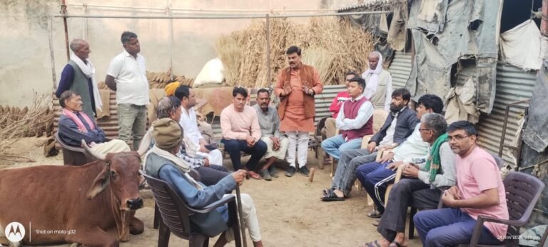 भाजपा जिला अध्यक्ष अल्पसंख्यक मोर्चा दिलीप भंडारी ने बूथो का दौरा कर एस आई आर को लेकर लोगों को किया जागरूक