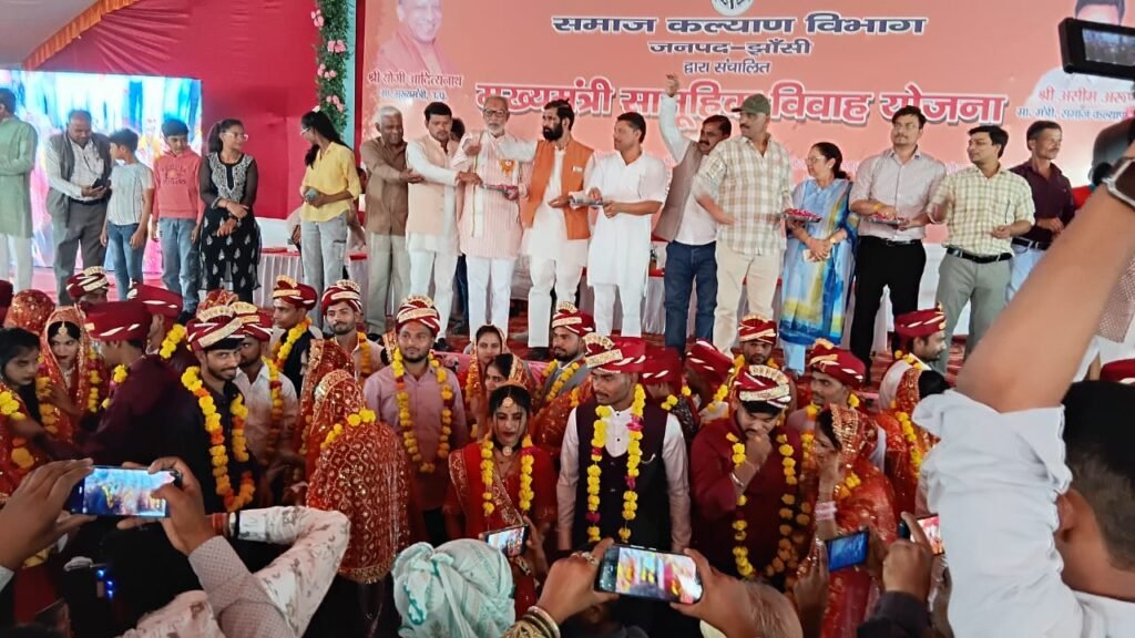 मुख्यमंत्री सामूहिक विवाह में 103 जोड़ों ने लिए फेरे, खेर इंटर कॉलेज एवं शारदा संगीत विद्यालय के कलाकारों की प्रस्तुतियों से भक्तिमय हुआ वातावरण