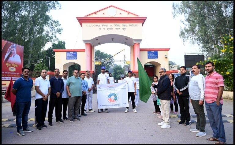 दुवासू मथुरा में उत्साहपूर्वक मनाया गया “वन हेल्थ डे” — मानव, पशु और पर्यावरणीय स्वास्थ्य के समन्वय पर केंद्रित रहा कार्यक्रम