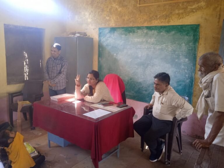 सबलगढ़: स्कूल निरीक्षण में बड़ा खुलासा – तीन शिक्षक गायब, मिड-डे मील में घोर लापरवाही!