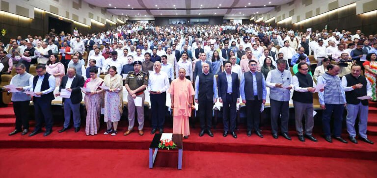 वंदे मातरम् के 150 वर्ष पूर्ण: सीएम योगी बोले — यह केवल गीत नहीं, राष्ट्रभक्ति और कर्तव्य का अमर मंत्र है