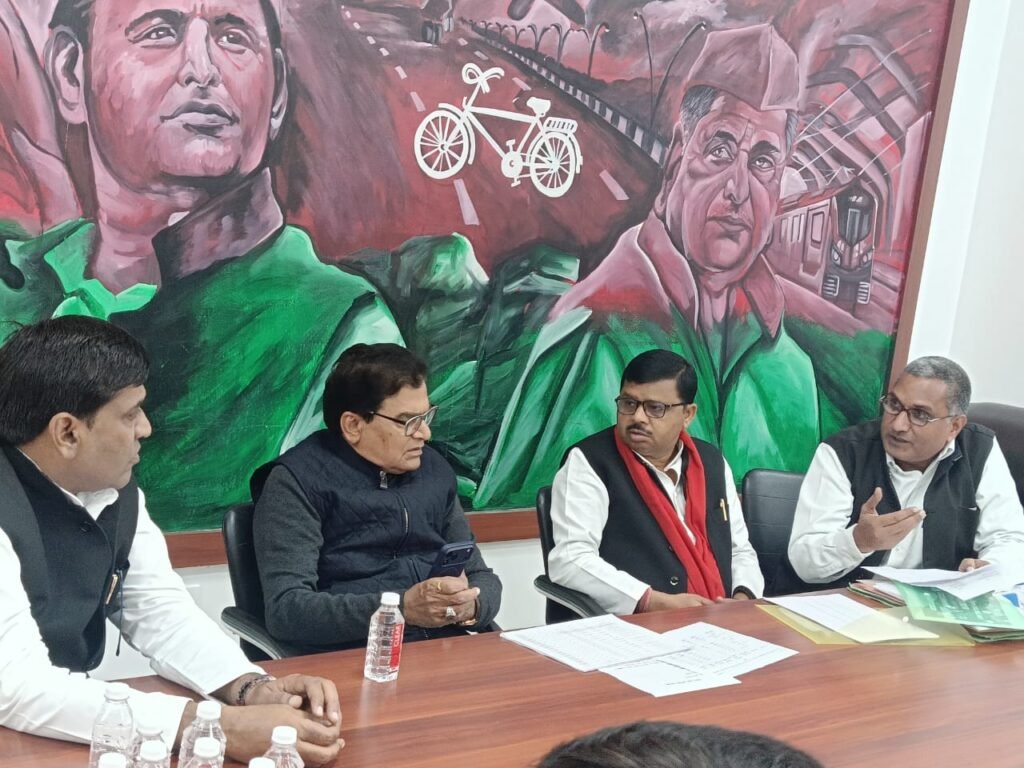 सत्ता में बैठे लोगों की नीयत साफ नहीं इसीलिए करवा रहे एस आई आर: रामगोपाल