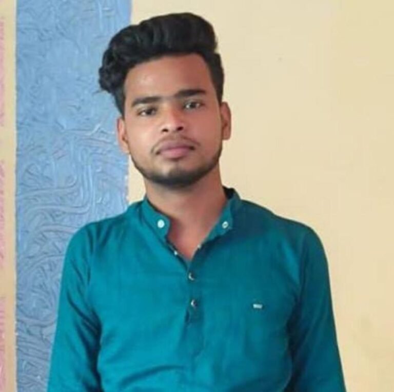 आगरा में दर्दनाक हादसा: वंदे भारत एक्सप्रेस के सामने युवक ने लगाई छलांग, मौके पर मौत