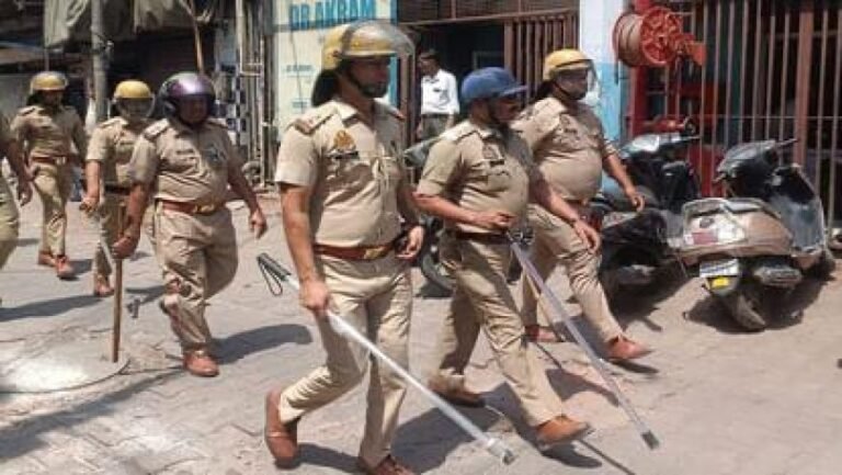 आगरा में 6 दिसंबर को अयोध्या बाबरी विध्वंस वर्षगांठ: पुलिस हाई अलर्ट पर, धारा 163 लागू, शहर 6 जोन-18 सेक्टर में बंटा
