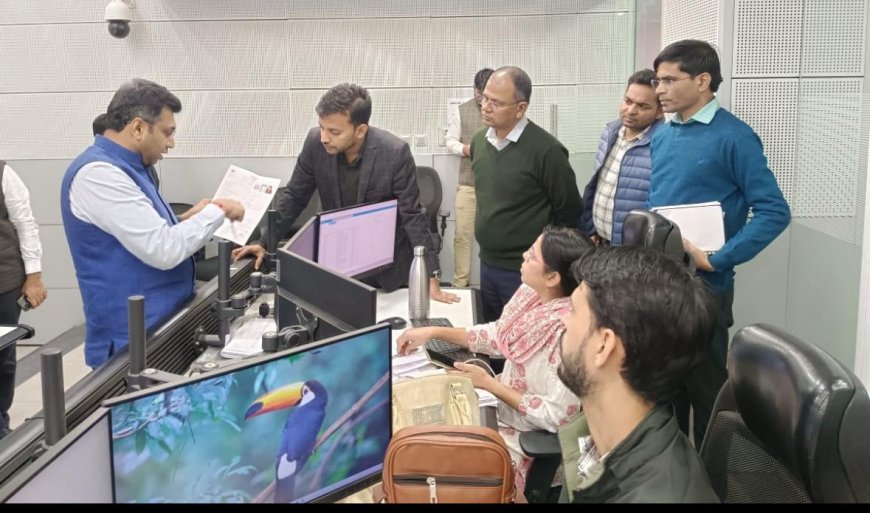 SIR-2026 की धीमी प्रगति पर डीएम का सख्त रुख, शहरी विधानसभा बूथों की अलग सूची तलब