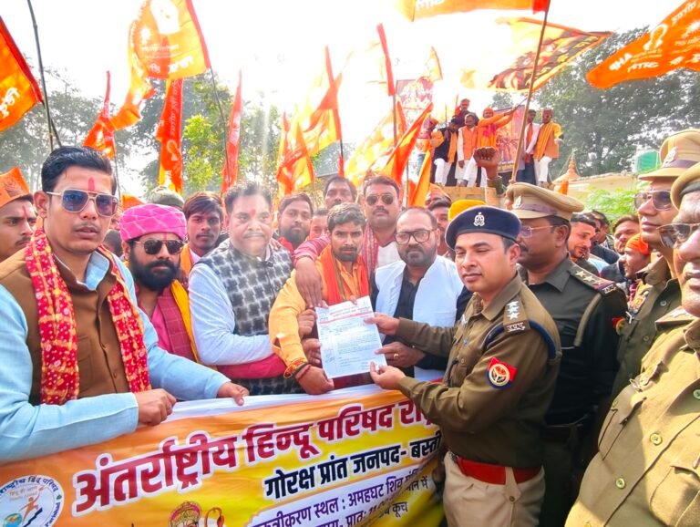 प्रशासन के आश्वासन पर माने हिन्दू संगठनः बहराइच कूंच स्थगित