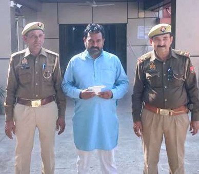 सट्टा खाईबाड़ी करते एक गिरफ्तार,नकदी व सट्टा सामग्री बरामद