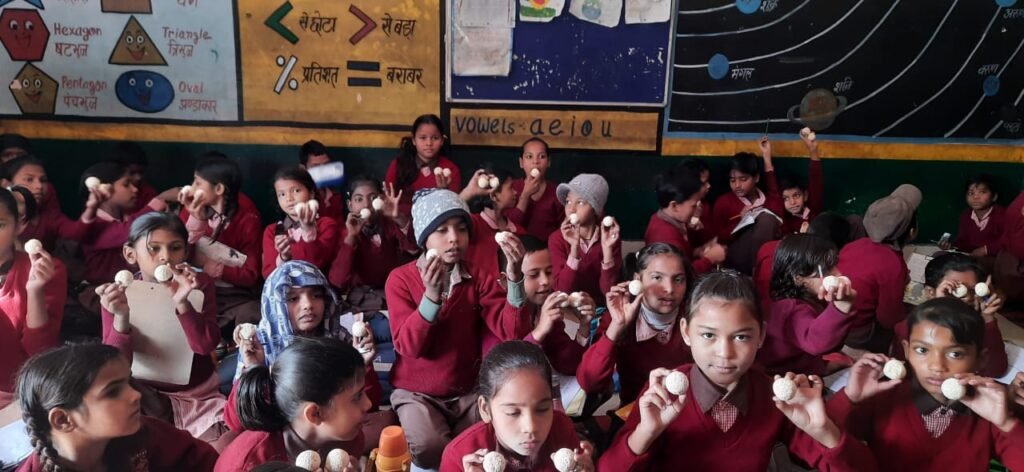 पौष्टिक रामदाना लड्डू ने बच्चों के चेहरों पर लाई मुस्कान,अक्षय पात्र फाउण्डेशन ने 1.30 लाख छात्रों तक पहुँचाया पोषण का उपहार