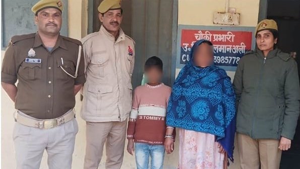 किशोरी रेलवे स्टेशन पर मिली, जीआरपी मथुरा ने सुरक्षित परिजनों को सौंपा