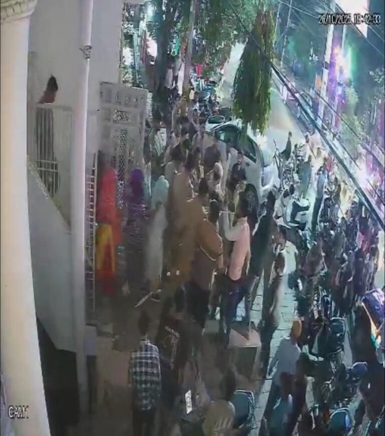 आगरा: शिक्षिका का सनसनीखेज आरोप – “मेरा घर सेक्स रैकेट और ड्रग्स का अड्डा बना, सिकंदरा पुलिस ने सब दबा दिया”