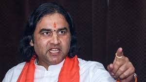 आगरा विराट हिंदू सम्मेलन में देवकीनंदन ठाकुर की हुंकार: “मथुरा-काशी हमें दे दो, दही-बूरा खिलाएंगे; ताजमहल से पहले कृष्ण जन्मभूमि मंदिर चाहिए” – जामा मस्जिद सीढ़ियों में केशवदेव मूर्ति का दावा