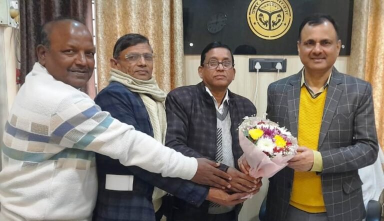 ए.डी. बेसिक से मिला शिक्षकों का प्रतिनिधि मण्डल