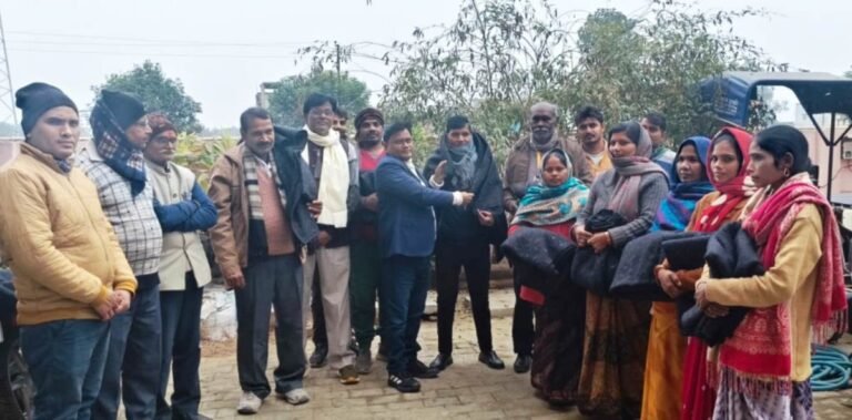 डा. वी.के. वर्मा द्वारा जरूरतमंदों में कम्बल का वितरण का सिलसिला जारी