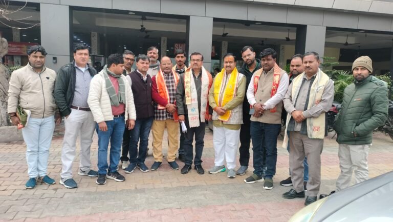 ग्रामीण पत्रकार एसोसिएशन की बैठक में छाता इकाई का हुआ गठन | विक्रम सैनी अध्यक्ष सत्यपाल बने महामंत्री