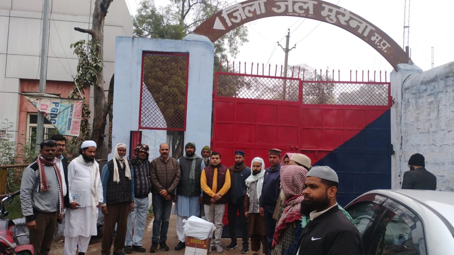 जिला जेल मुरैना में ऑल इंडिया पयाम-ए-इंसानियत फ़ोरम का मानवीय सेवा कार्यक्रम, 50 बंदियों को वितरित किए कपड़े