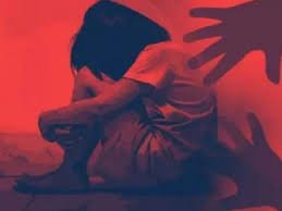 आगरा: फतेहपुर सीकरी में फर्जी तांत्रिक ने किशोरी से छेड़छाड़, अश्लील वीडियो बनाया और 3 लाख रुपये ठगे!