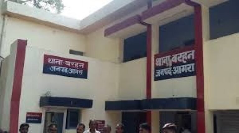 चोरों का नया टारगेट: आगरा में एक ही रात 6 किसानों के नलकूपों से लाखों की केबल चोरी, सिंचाई ठप – किसानों में आक्रोश