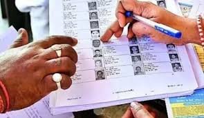 SIR में बड़ी लापरवाही! देवरिया में मुस्लिम परिवार के पते पर दर्ज हो गए 7 हिंदू मतदाता, DM ने बैठाई जांच