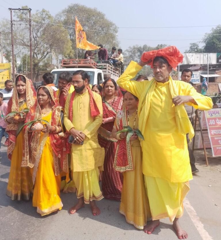 श्री राम कथा हेतु निकाली गई भव्य कलश एवं शोभा यात्रा