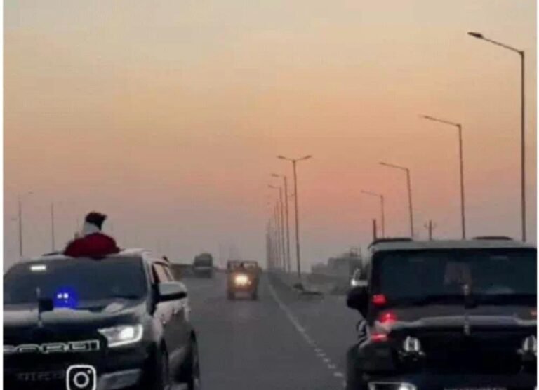 “जो डर गया समझो मर गया… 1000 में हवलदार, 10 हजार में इंस्पेक्टर और एक लाख में पूरा पुलिस थाना खरीदने वाला सौदागर हूं मैं।”