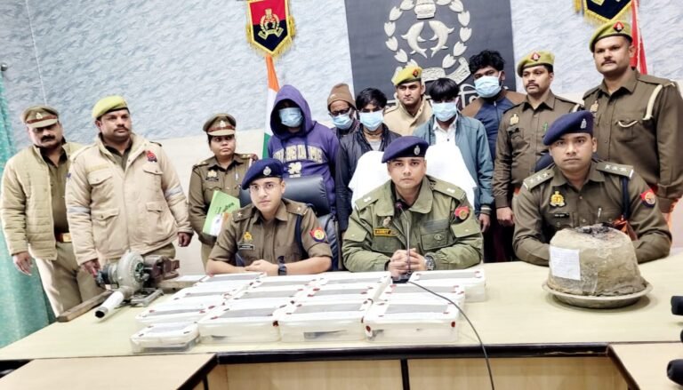 अलीगढ़ में अवैध शस्त्र फैक्ट्री का भंडाफोड़, क्रिमिनल इंटेलिजेंस विंग की बड़ी कार्रवाई; 5 शातिर अपराधी गिरफ्तार