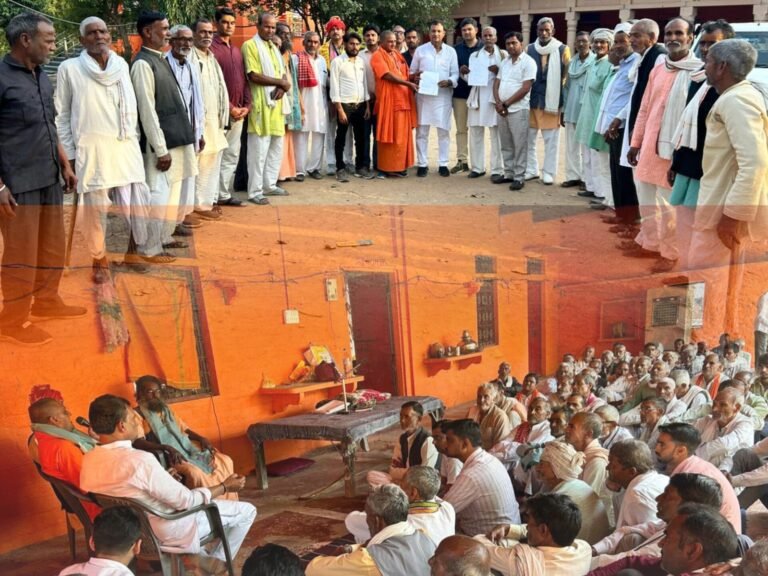 बसई जगनेर में गौशाला निर्माण व गंगापुरी समाधि मंदिर के सौंदर्यीकरण की मांग, डीएम के नाम सौंपा ज्ञापन