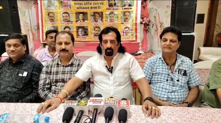 व्यापारी सम्मेलन में उठीं बाजार की समस्याएं, समाधान का दिया आश्वासन