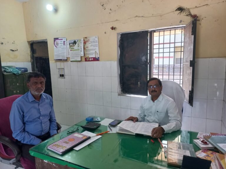 डॉ. हौसला प्रसाद ने इगलास पशु चिकित्सालय का किया औचक निरीक्षण, व्यवस्थाओं का लिया जायजा