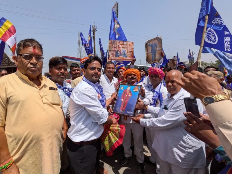 खेरागढ़ में आंबेडकर जयंती पर निकली भव्य पदयात्रा, चेयरमैन ने किया शुभारंभ