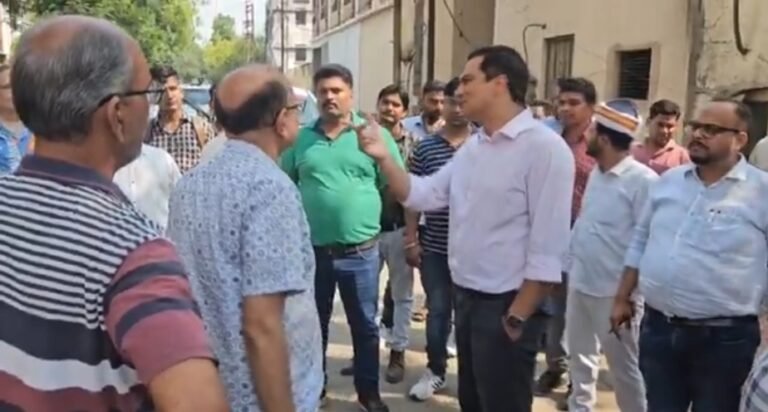 नगर आयुक्त ने आई.टी.आई. रोड औद्योगिक क्षेत्र का किया निरीक्षण, व्यवस्थाओं को सुदृढ़ करने के दिए निर्देश